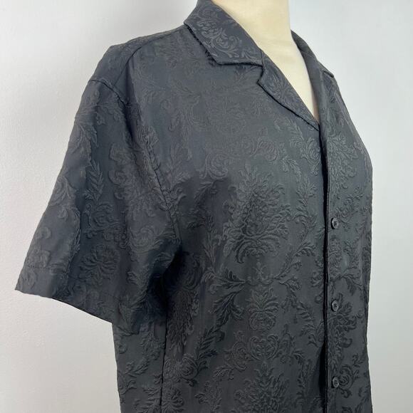 Hello Kitty 50th Anniversary Forever21 Black Y2K Pop Shirt Button Down Size S - Picture 6 of 14